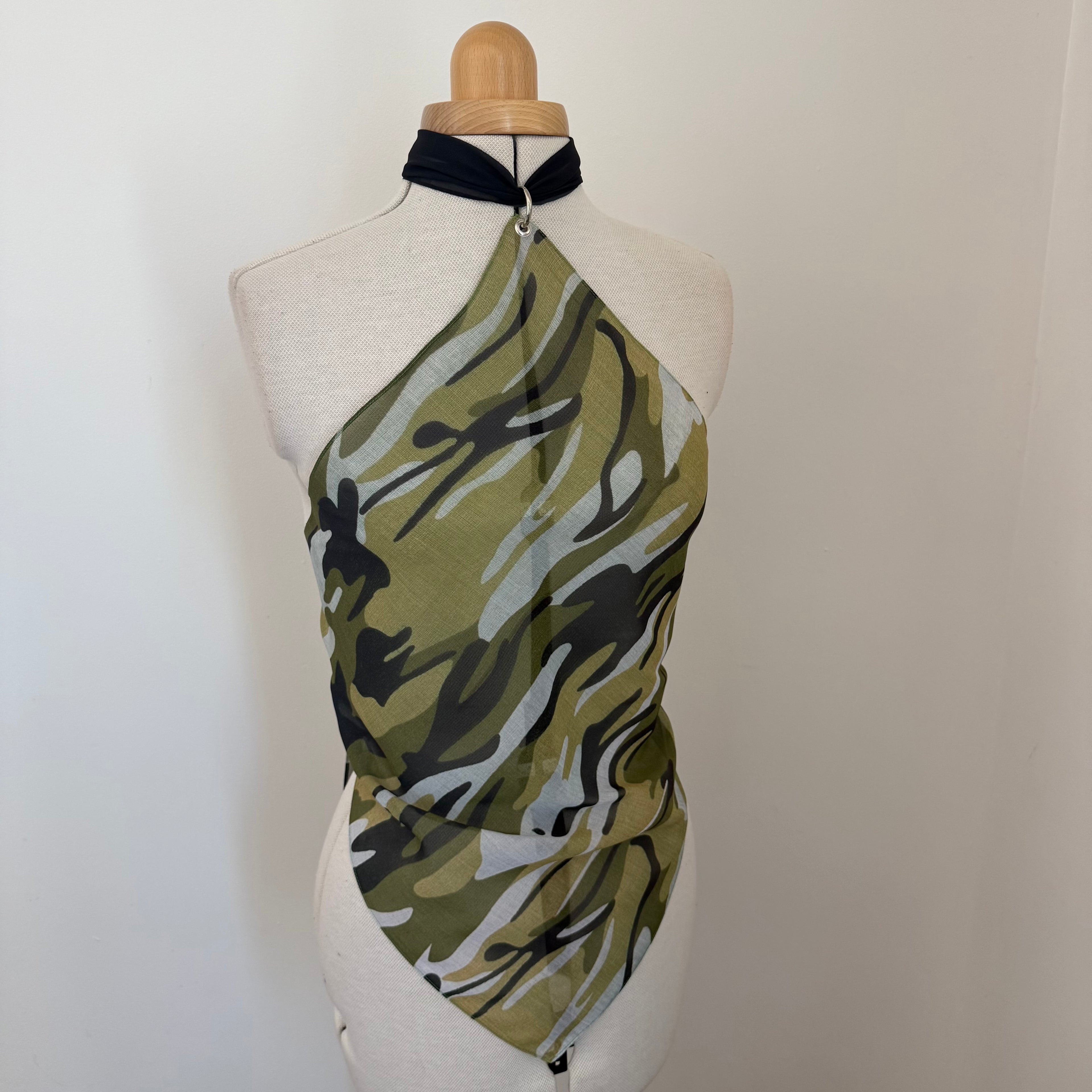 CAMO HALTER