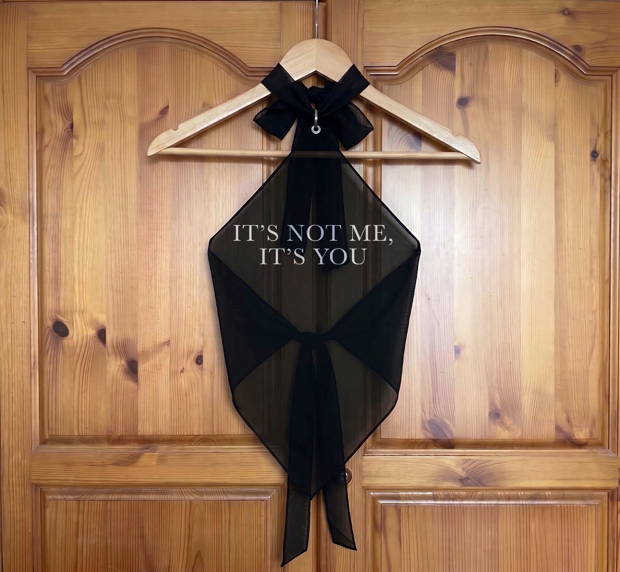 IT'S NOT ME HALTER