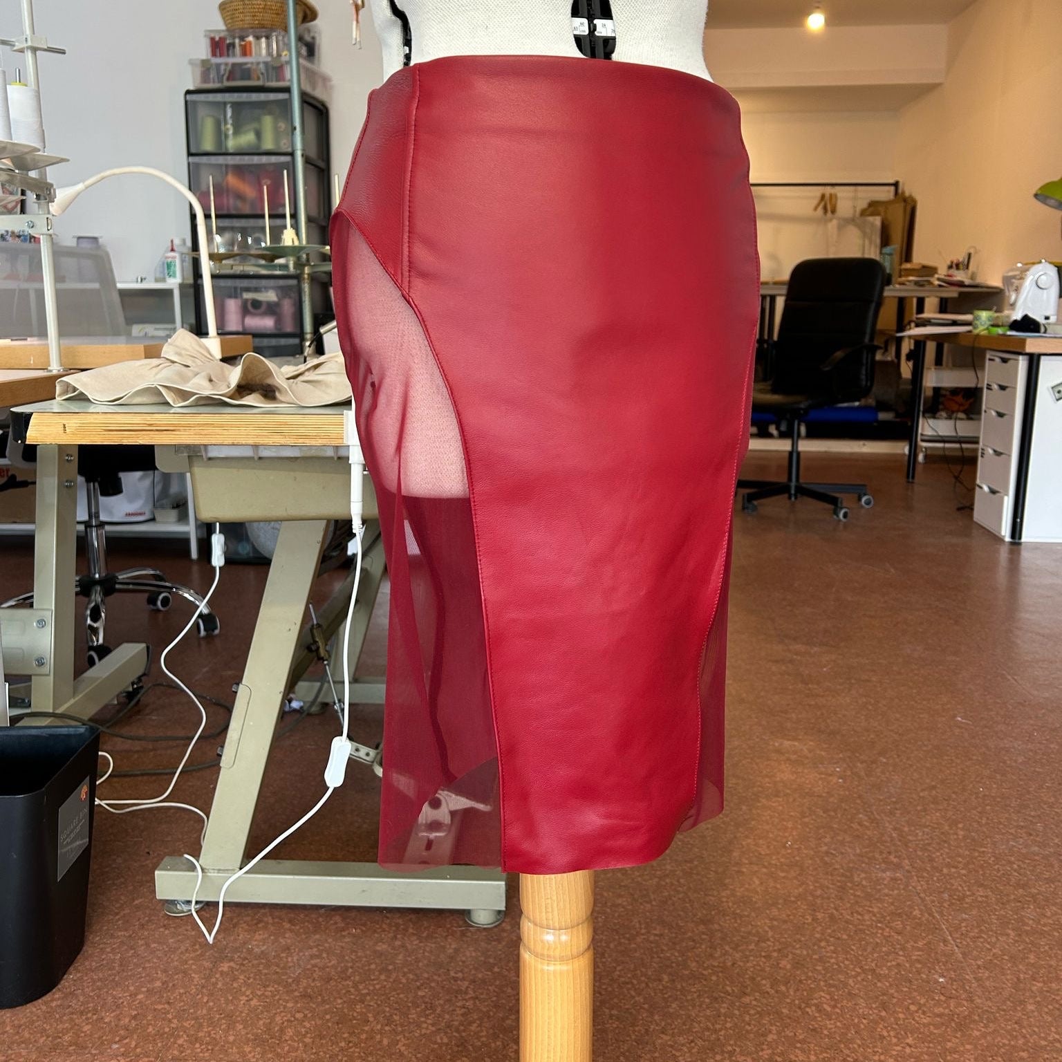 RISK LEATHER SKIRT
