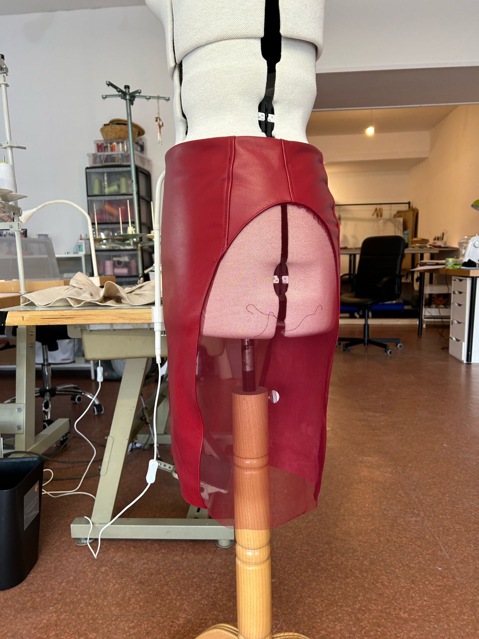 RISK LEATHER SKIRT