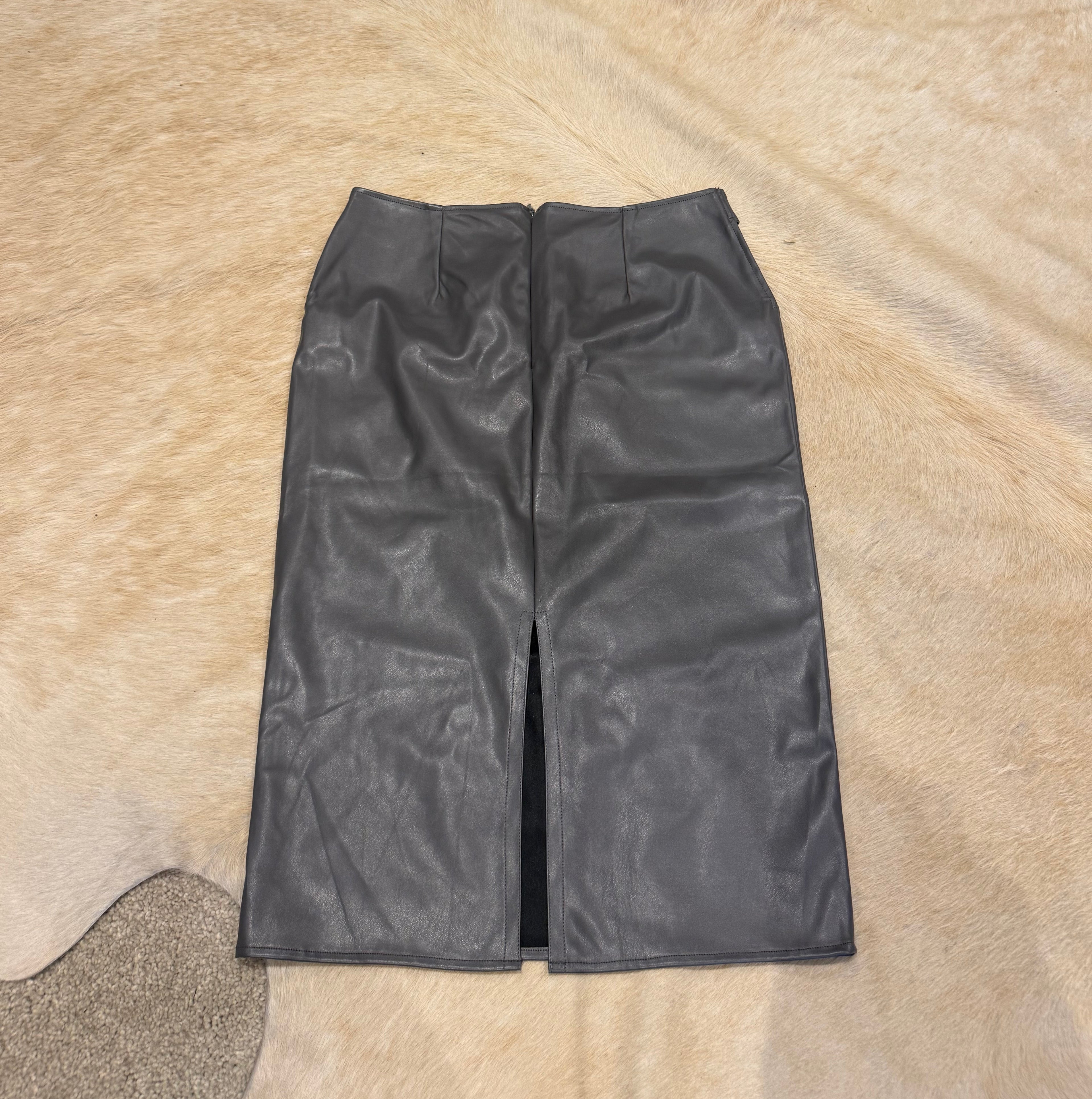CUT OUT MIDI SKIRT