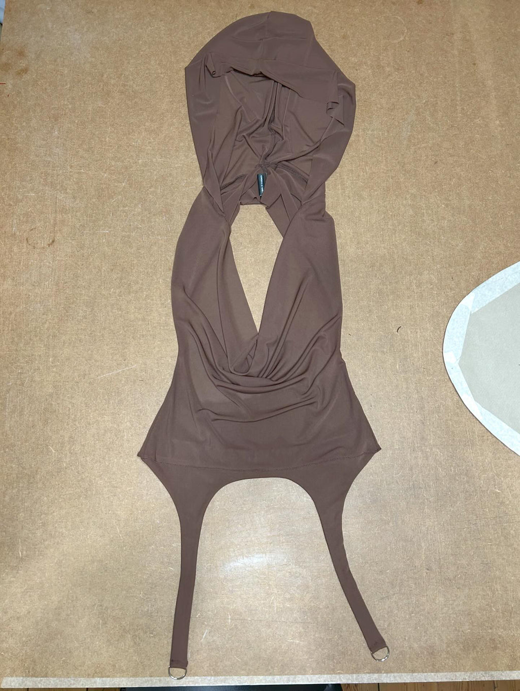HOODED SUSPENDER TOP