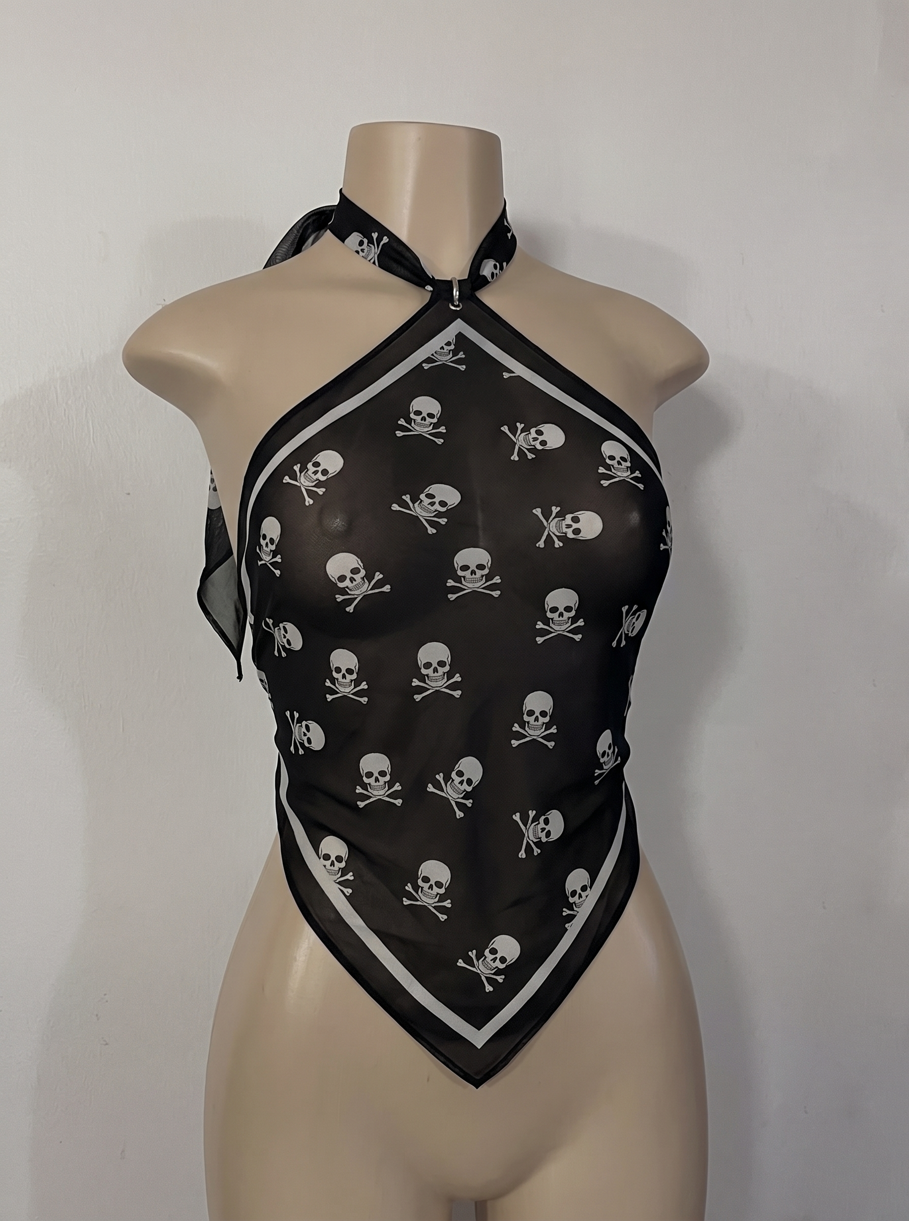 CROSSBONE HALTER