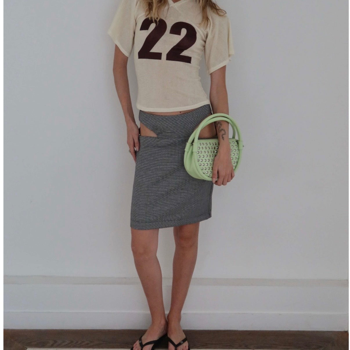 CUT OUT MIDI SKIRT
