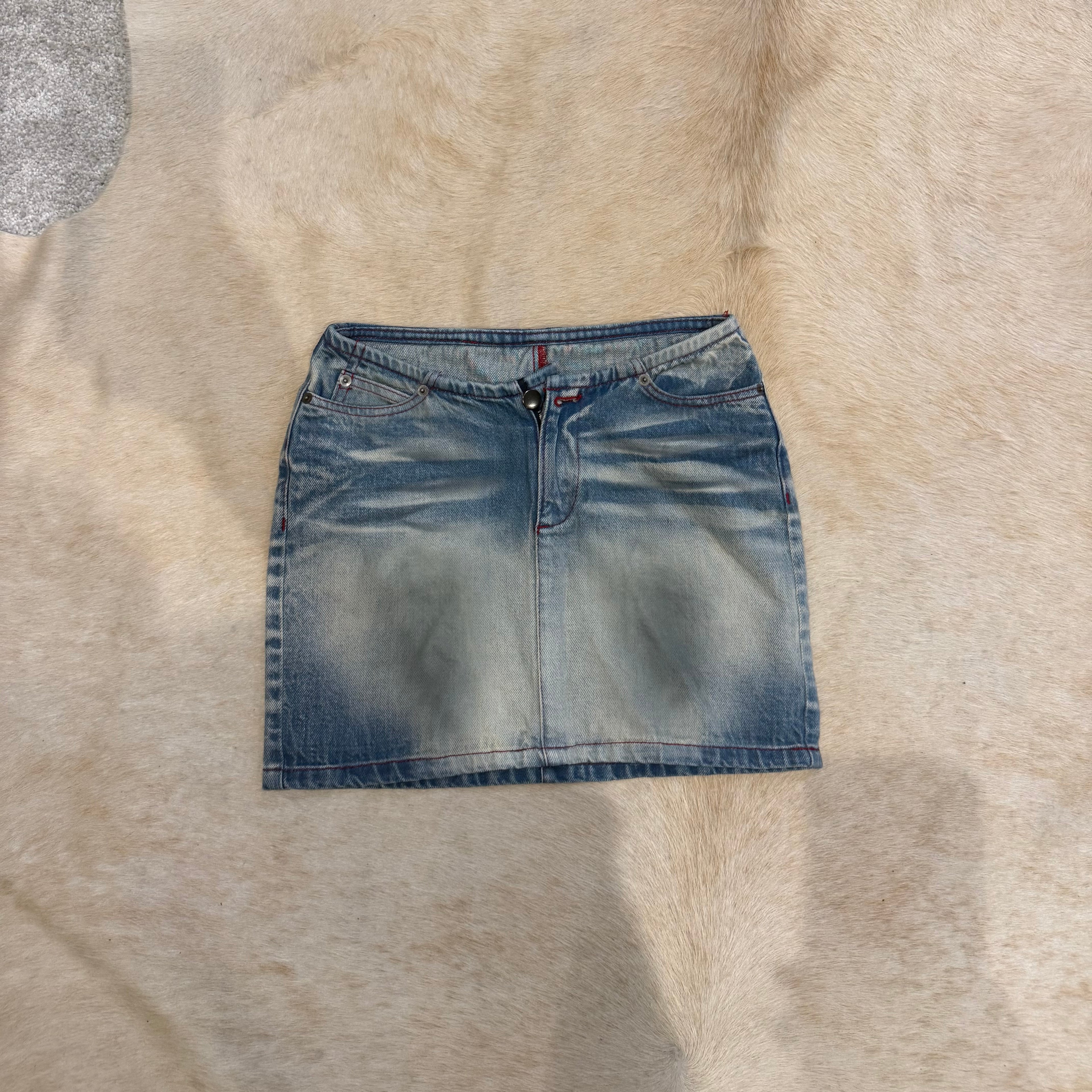 WASHED DENIM MINI