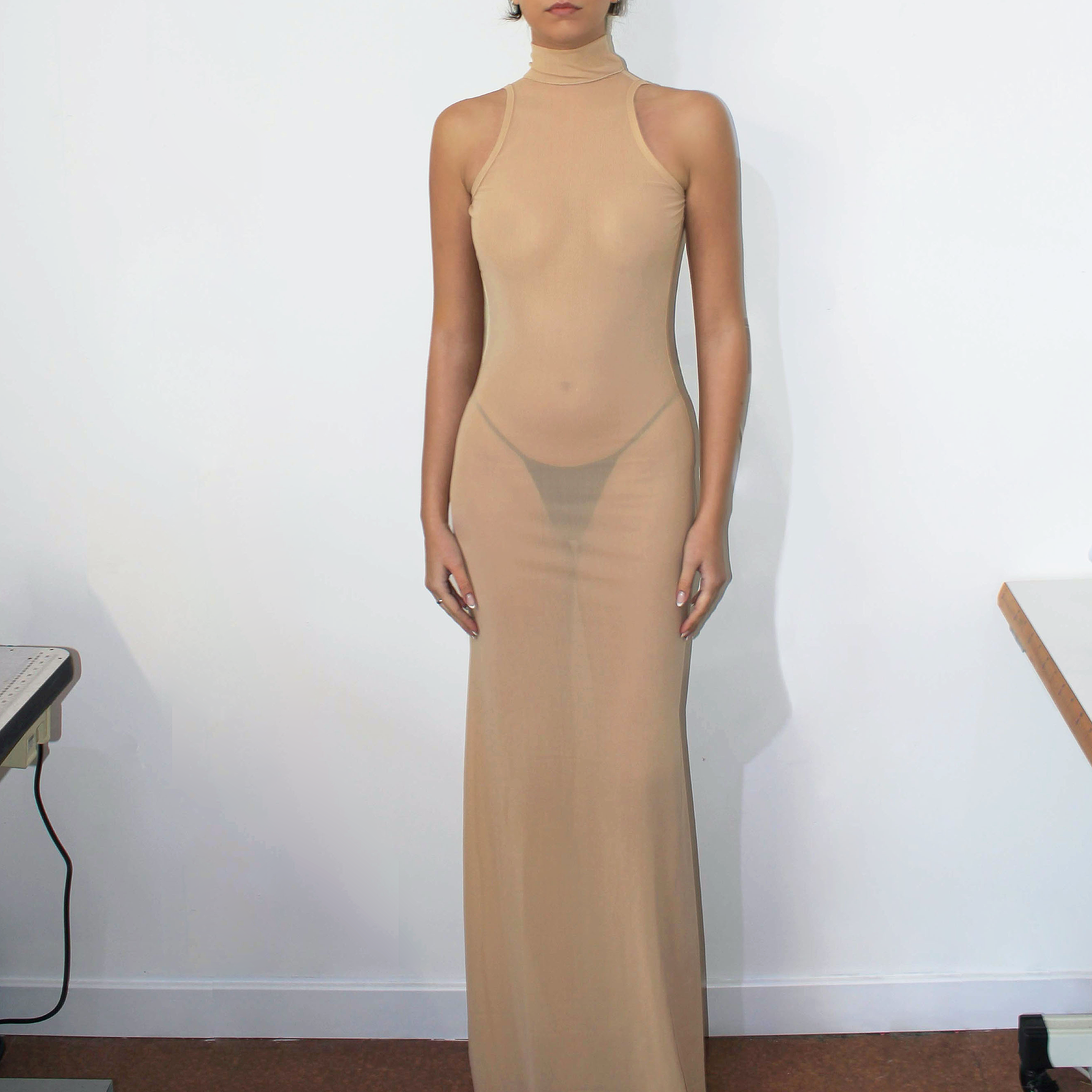 MESH SCOOP BACK MAXI